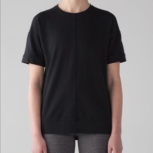 Lululemon Cut Above Tee - Black Size 6